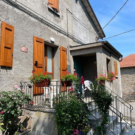 Casa Vacanze Ca' Di Lucchini San Benedetto Val di Sambro Bagian luar foto