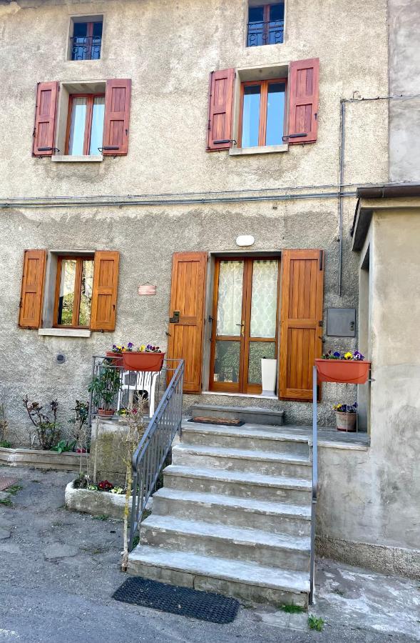 Casa Vacanze Ca' Di Lucchini San Benedetto Val di Sambro Bagian luar foto