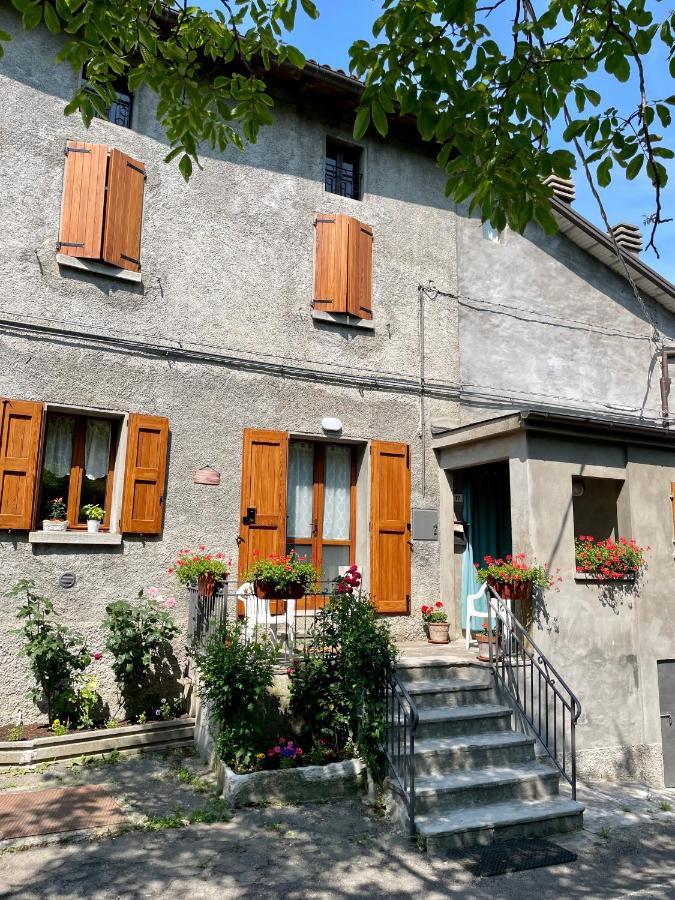 Casa Vacanze Ca' Di Lucchini San Benedetto Val di Sambro Bagian luar foto